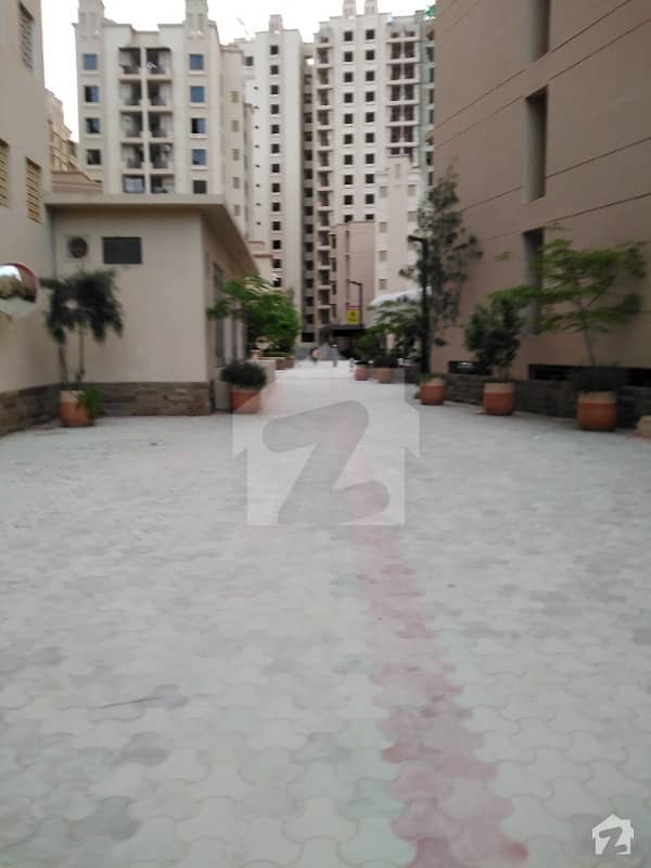 Jinnah Avenue Flat Sized 700 Square Feet For Sale Jinnah Avenue