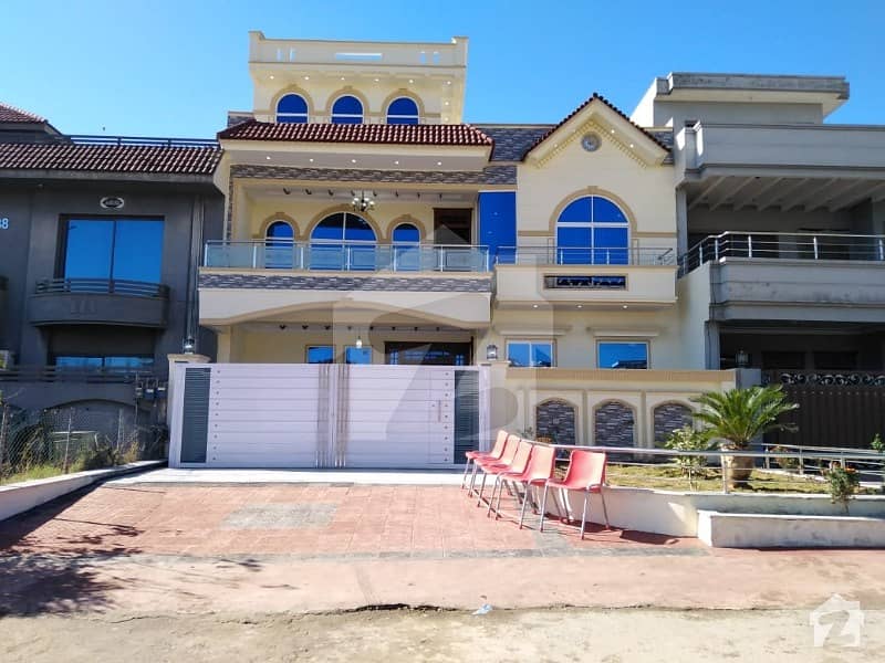 272 Square Yard Double Storey House For Sale In G13 Islamabad G13