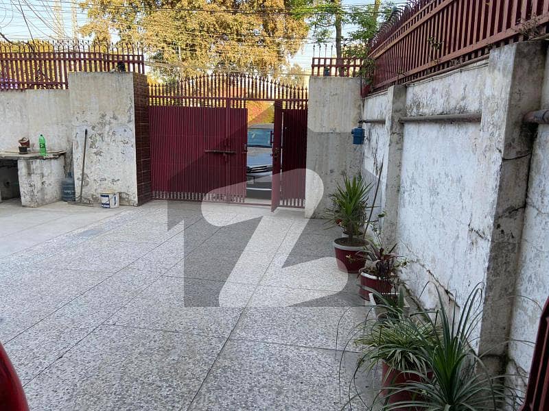Double Storey House Situated On Main Iran Road A Block Satellite Town