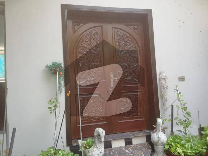 Beautiful Bungalow For Sale Near Cantt/railway Station Dera Adda Cantt