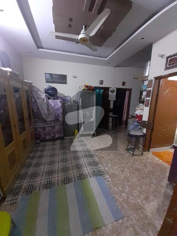 GulshaneIqbal Block 13/C Flat For sale Sized 800 Square Feet