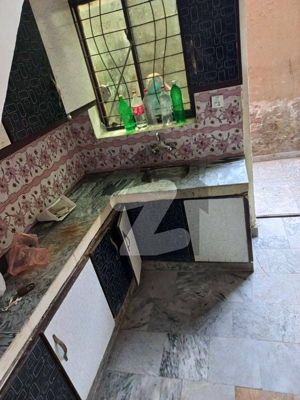 1.5 Marla Double Storey House For Sale Used Samanabad, Lahore