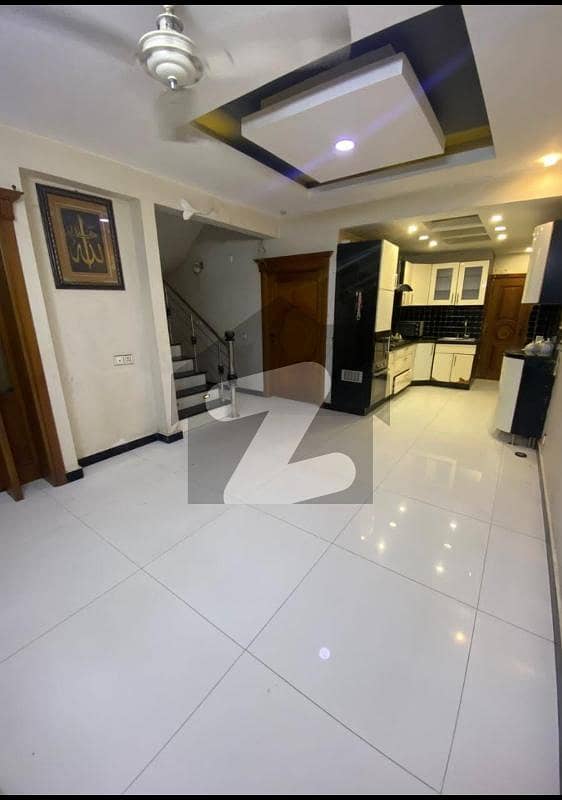 Ground 1 Town House Near Too Hill Park Hill Park, Karachi ID43494130