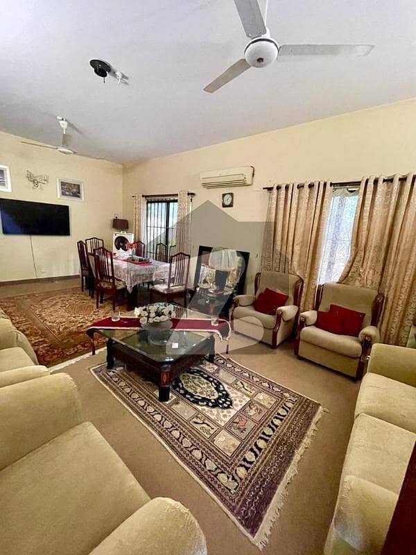 Town House In Pechs Available For Sale PECHS Block 6, PECHS, Jamshed