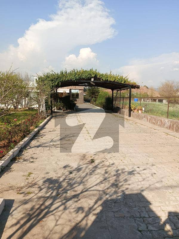 5.5 Kanal Farm House For Sale In Naval Farms Housing Scheme Naval Farms