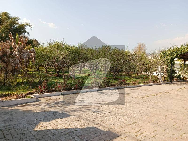 5.5 Kanal Farm House For Sale In Naval Farms Housing Scheme Naval Farms