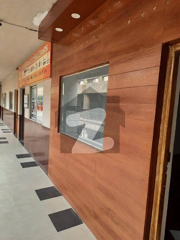 591 Sqft Al Lateef Centre Gulberg Reasonable Price Gulberg, Lahore