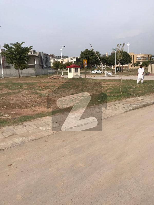 Ideal Location Near Business District 10 Marla Residential Plot For