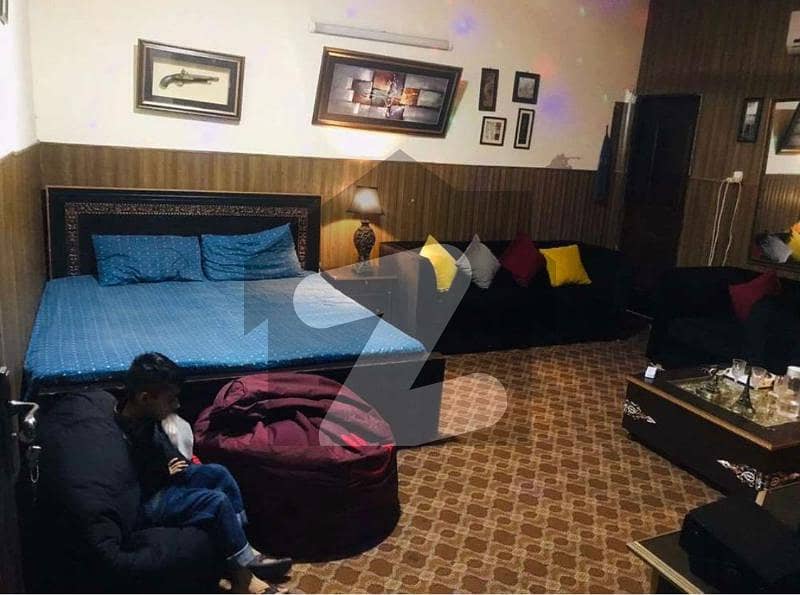 Fully Furnished 1 Bedroom Flat For Rent On Main Road Upside Of A