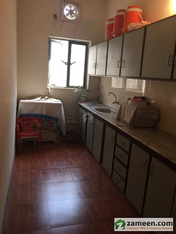 Room For Rent In Garden Town Ali Block Ashiyana Girls Hostel Garden