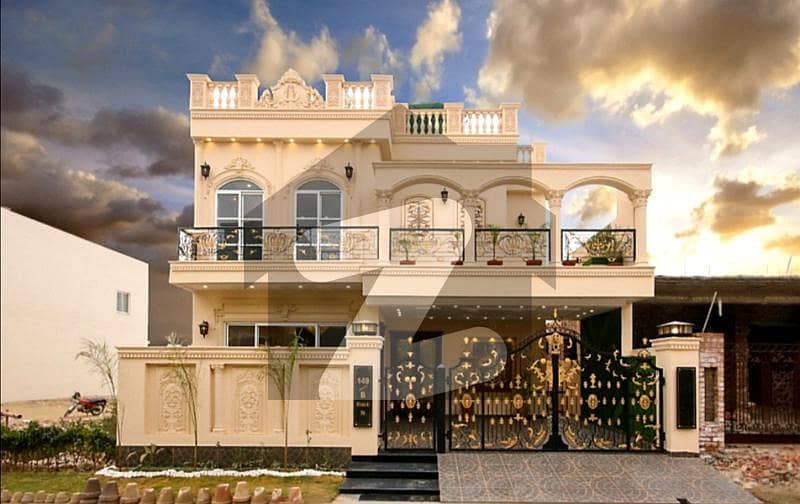 With Roof Top Lawn 10 Marla Triple Storey 6 Beds Bungalow For Sale In Dha Phase 5 Lahore DHA