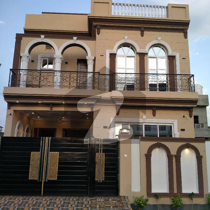 5 Marla Beautiful Double Storey House For Sale In Aa Block In Central
