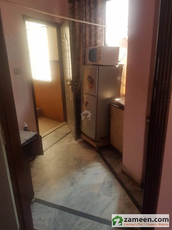 Running Girls Hostel For Sale Lawrence Road, Lahore ID6915725