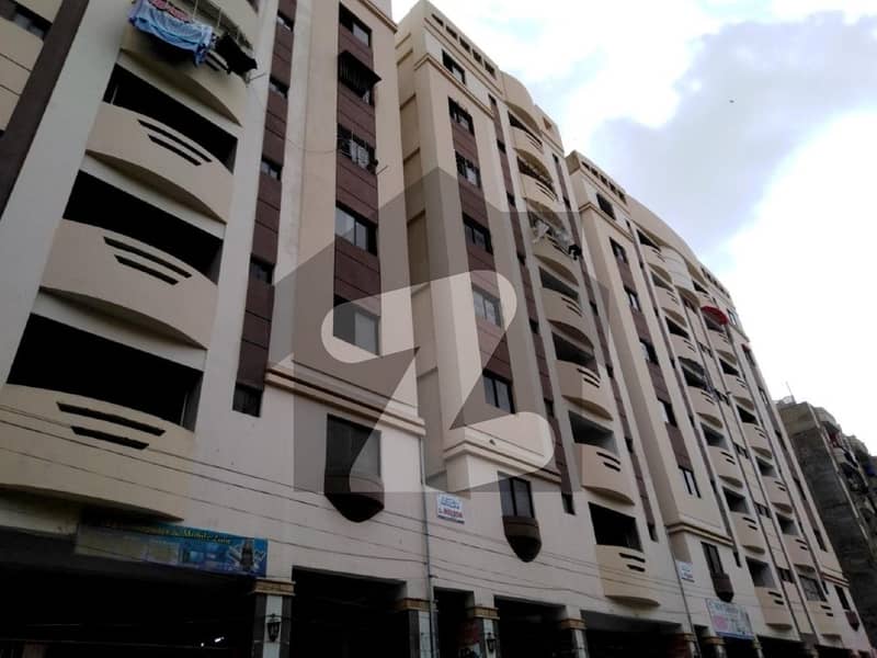 1400 Square Feet Flat available for sale in GulshaneIqbal Block 13