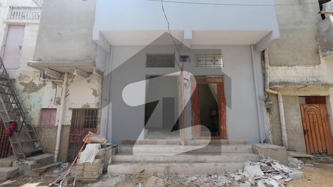 Prime Location 35 Square Yards House For sale Available In Korangi