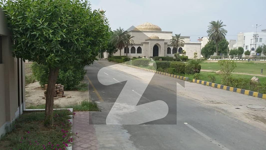 10 Marla House For sale In Beautiful Royal Palm City Sahiwal Royal Palm