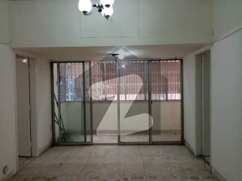 1200 Square Feet Flat For sale In Rs. 17,500,000 Only Clifton Block 7