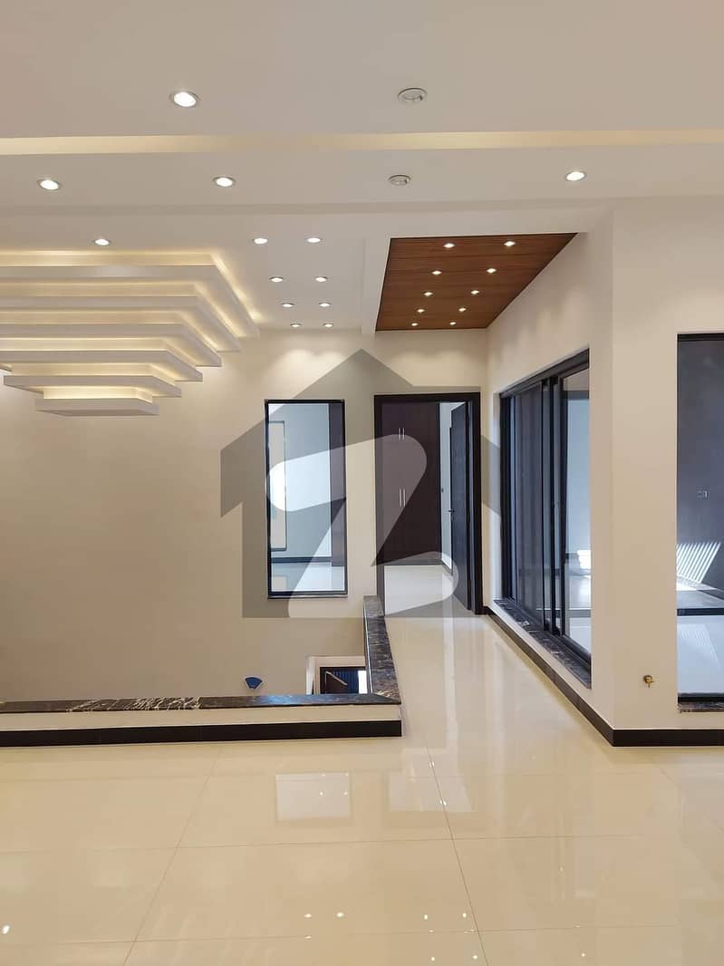 Investors Should Rent This House Located Ideally In Shadman Colony Shadman Colony, Gujrat