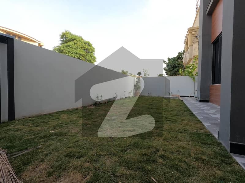 Tripple Storey 1 Kanal House Available In Bahria Town Phase 3 For sale
