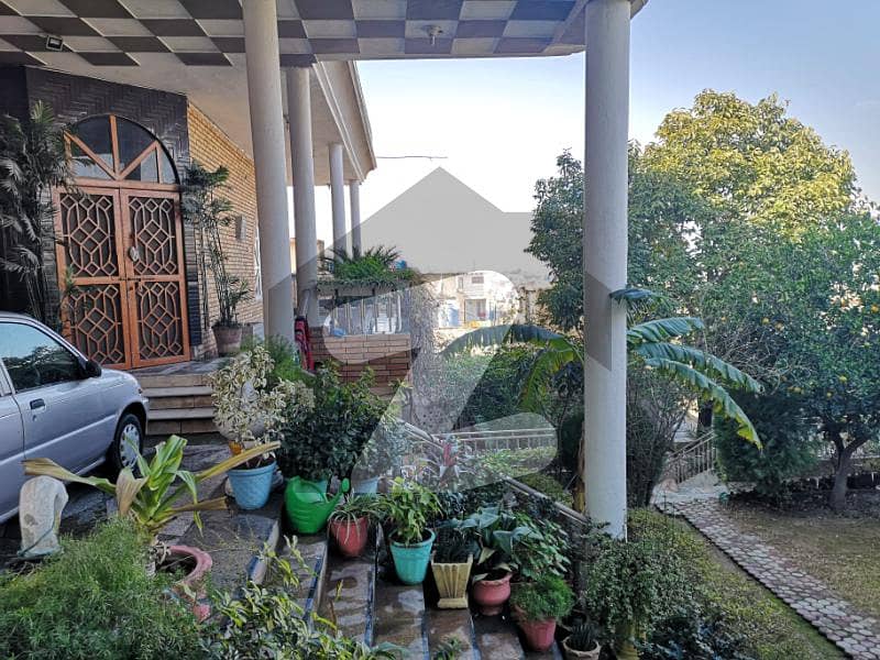 23 Marla Triple Storey Used House For Sale In Janjua Town Adiala Road