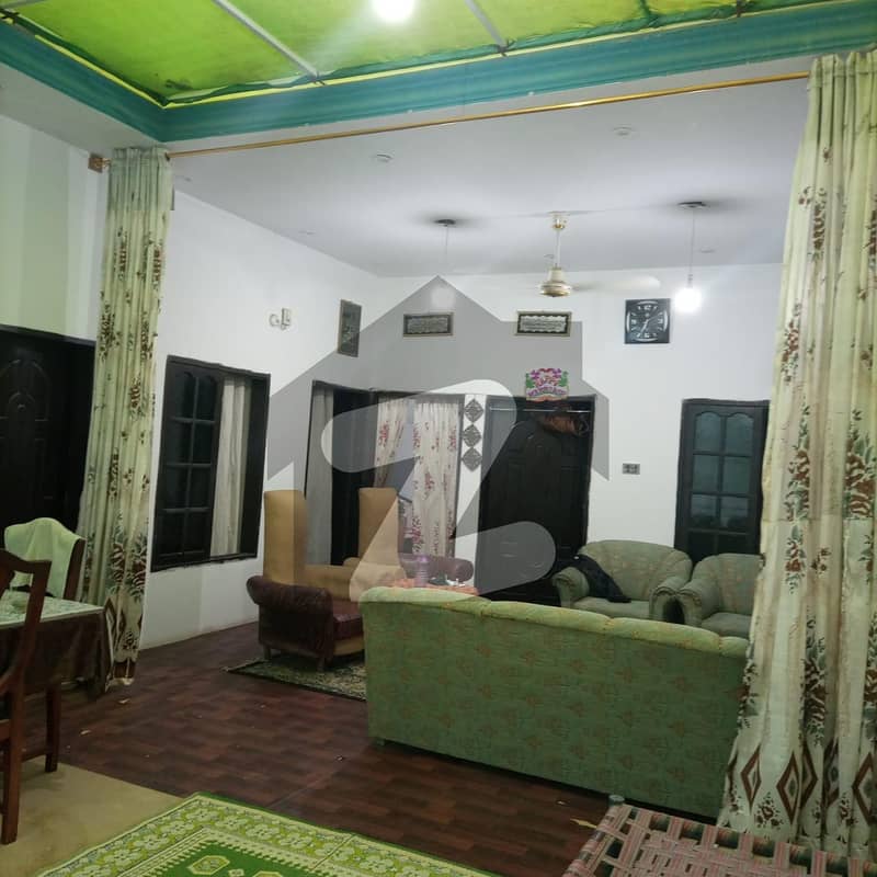 240 Square Yards Spacious House Available In Model Colony Malir For
