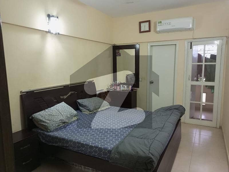 2 Bed DD Bungalow Facing Flat For Sale Nishat Commercial Area, DHA