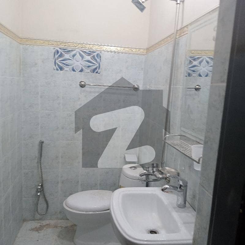 2 bedroom attached washroom lounge kitchen for rent Jail Road, Lahore