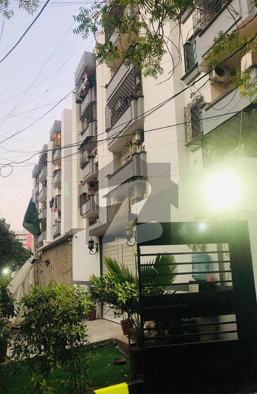 Clifton Mehmudabad Apartment In Bath Island. 3 Bed Drawing West Open