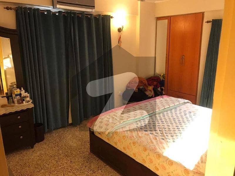 Clifton Mehmudabad Apartment In Bath Island. 3 Bed Drawing West Open