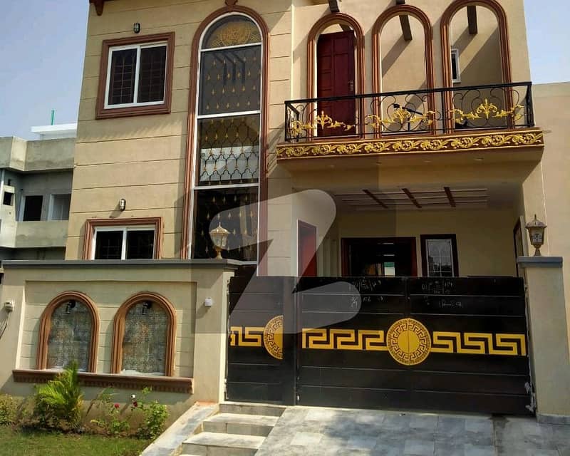 5 Marla House In Central Grand Avenue Housing Scheme Block B For sale