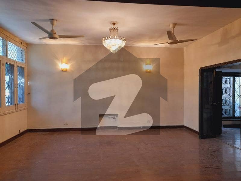 Modern Old House Available For Sale In F6 Islamabad F6, Islamabad