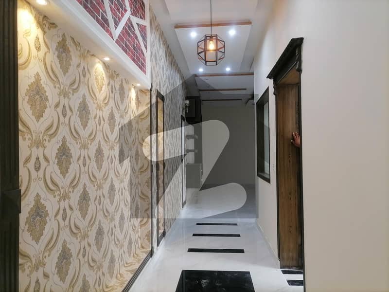 1 Kanal Upper Portion In Stunning Iqbal Avenue Phase 3 Is Available For