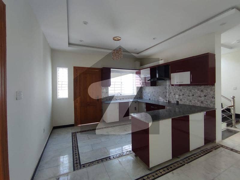 Sector C3 10 Marla House For Sale Bahria Enclave Sector C3, Bahria