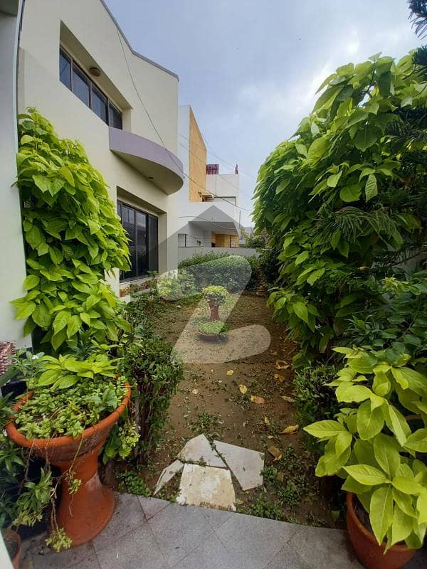 500 Yards Owner Built (slightly Used House For Sale DHA Phase 8, DHA