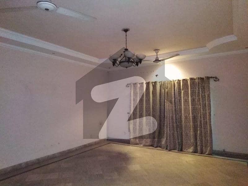 In Paragon City Of Paragon City, A 5 Marla Flat Is Available Paragon