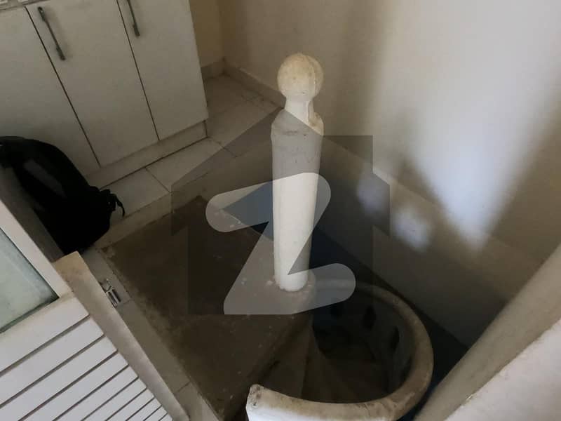 Shop Available For Sale In Jami commercial 3rd Street Dha Karachi Jami