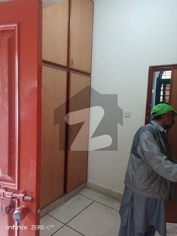 Upper Portion Of 1800 Square Feet Is Available For Rent In Model Town