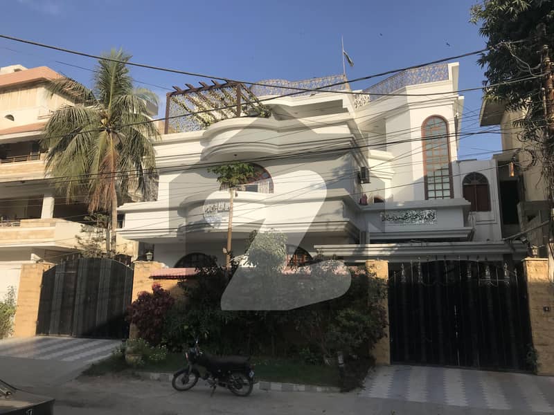 Beautiful 400 SqYd Bungalow For Sale At PECHS Block 2 PECHS Block 2, PECHS, Jamshed Town
