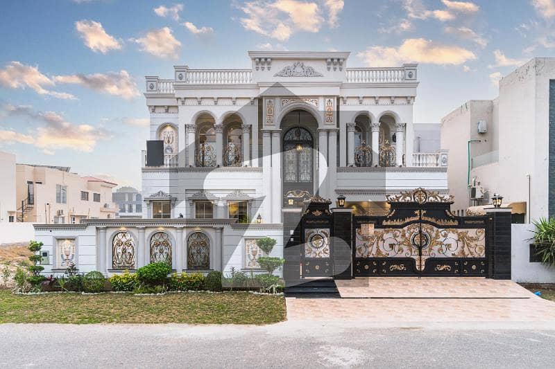 Perfect Family Home 1 Kanal Victorian Spanish House in an Enviable