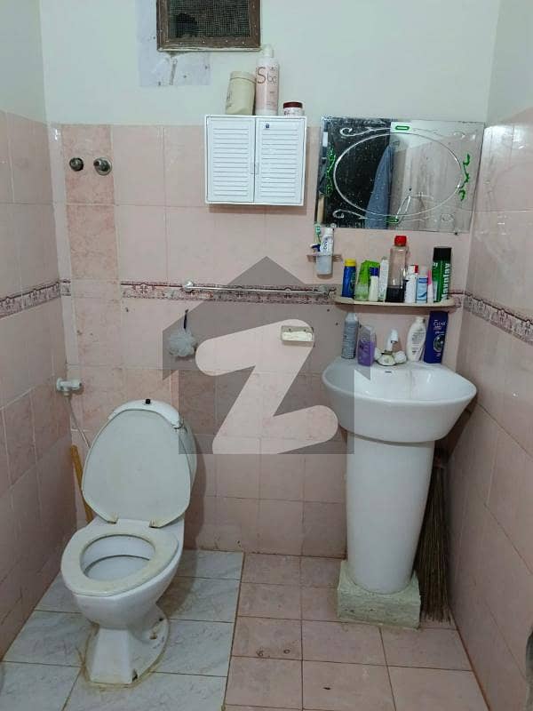 1 room only for couple vip location North Karachi Sector 11B, North