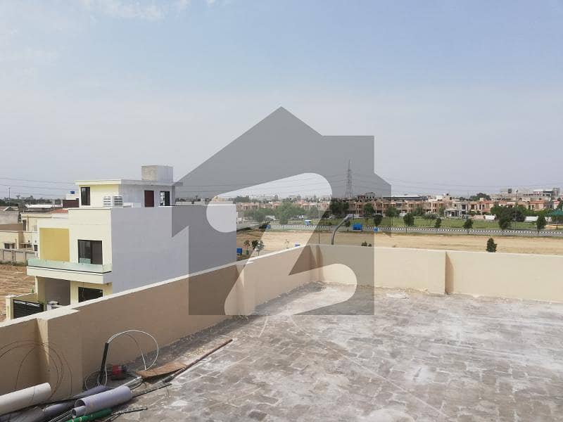 7 Marla House Available For Rent On Gated Community In Lake City Lahore