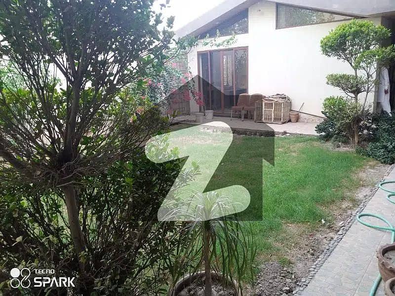 Ideal Luxury House For Sale At Eden Executive Canal Road Faisalabad