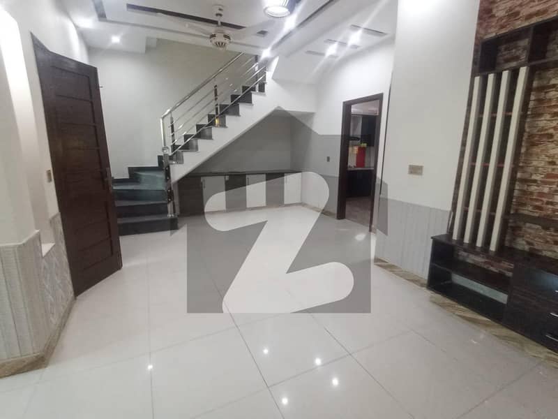 House For sale In Kahna Kahna, Lahore ID45023756