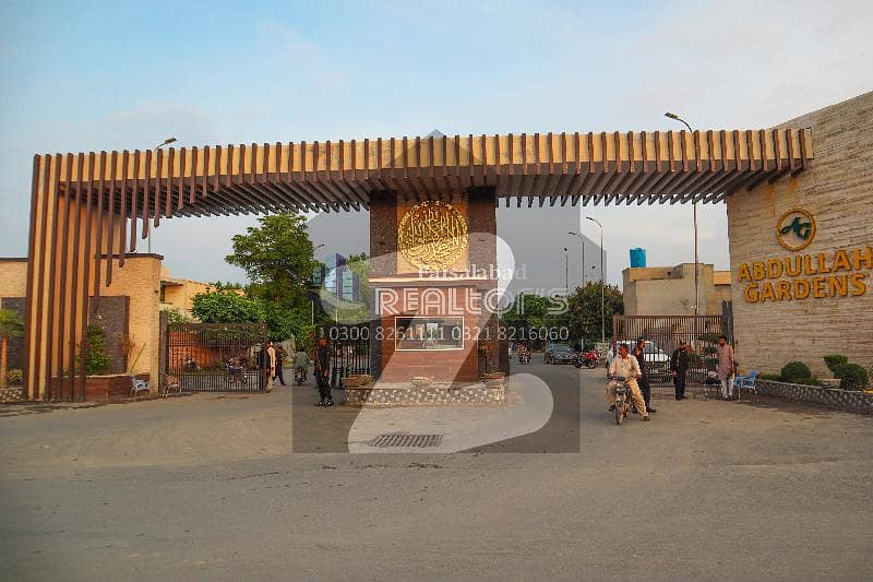 1 Kanal Lavish Bungalow For Sale At Abdullah Garden Canal Road