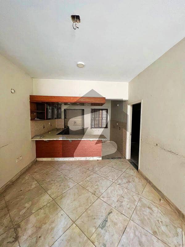 DUPLEX HOUSE WITH ROOF FOR SALE IN AFNAN DUPLEX GulistaneJauhar