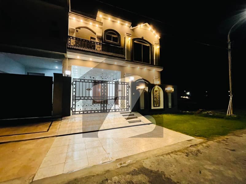 House For sale Situated In Central Park Housing Scheme Central Park