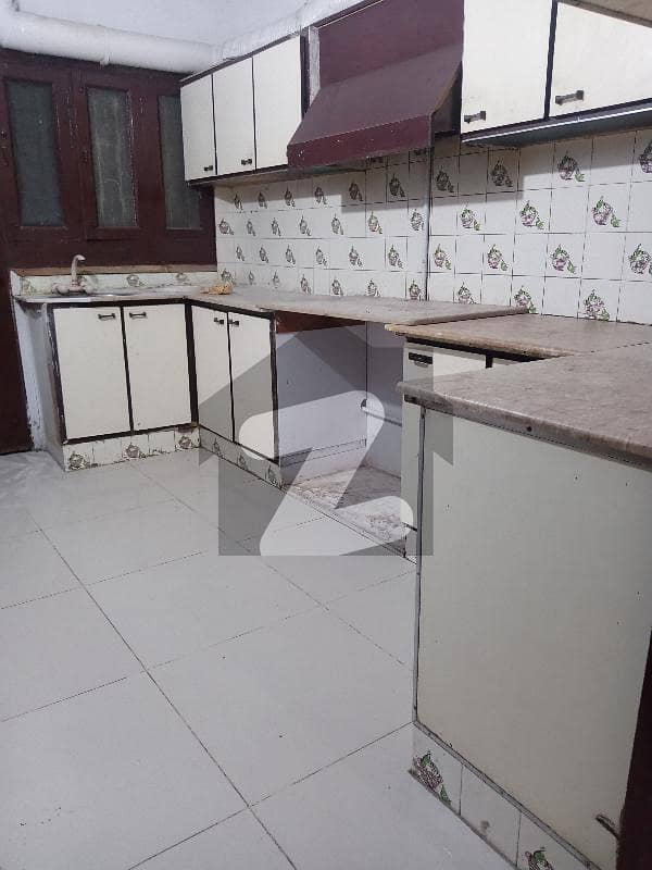 3 bed dd tilted flooring with parking GulshaneIqbal Block 10