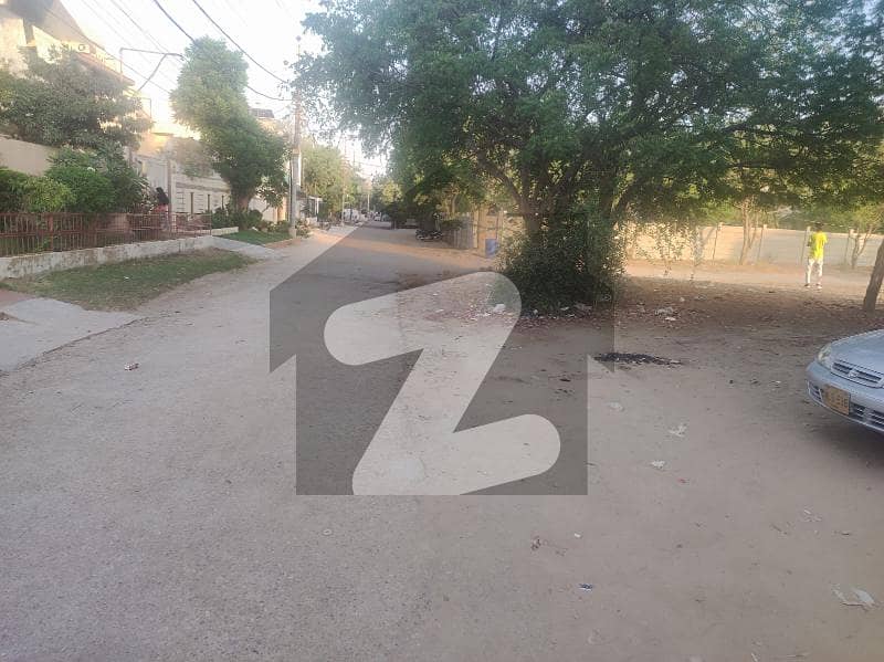 425 square yards corner plot Gulshan Maymar Sector X2 GulshaneMaymar