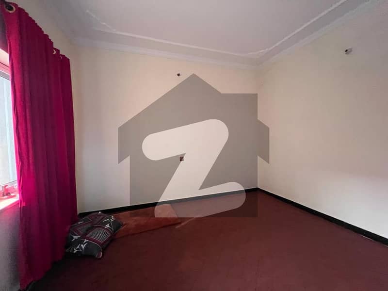 4 marla house for rent in Officer Garden 4bedroom with attached baths