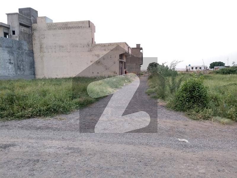 30 Feet Wide Road, West Open, Leased Plot Chance Deal GulshaneRoomi